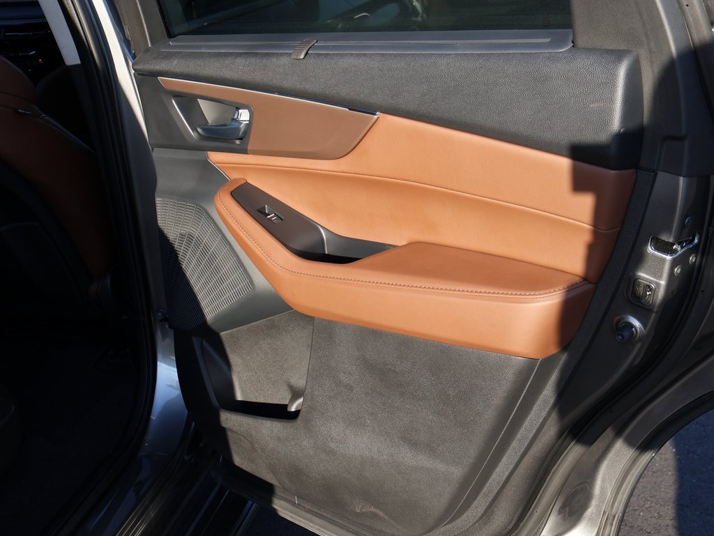 Used 2024 Acura MDX SH-AWD w/ Technology Package image 15