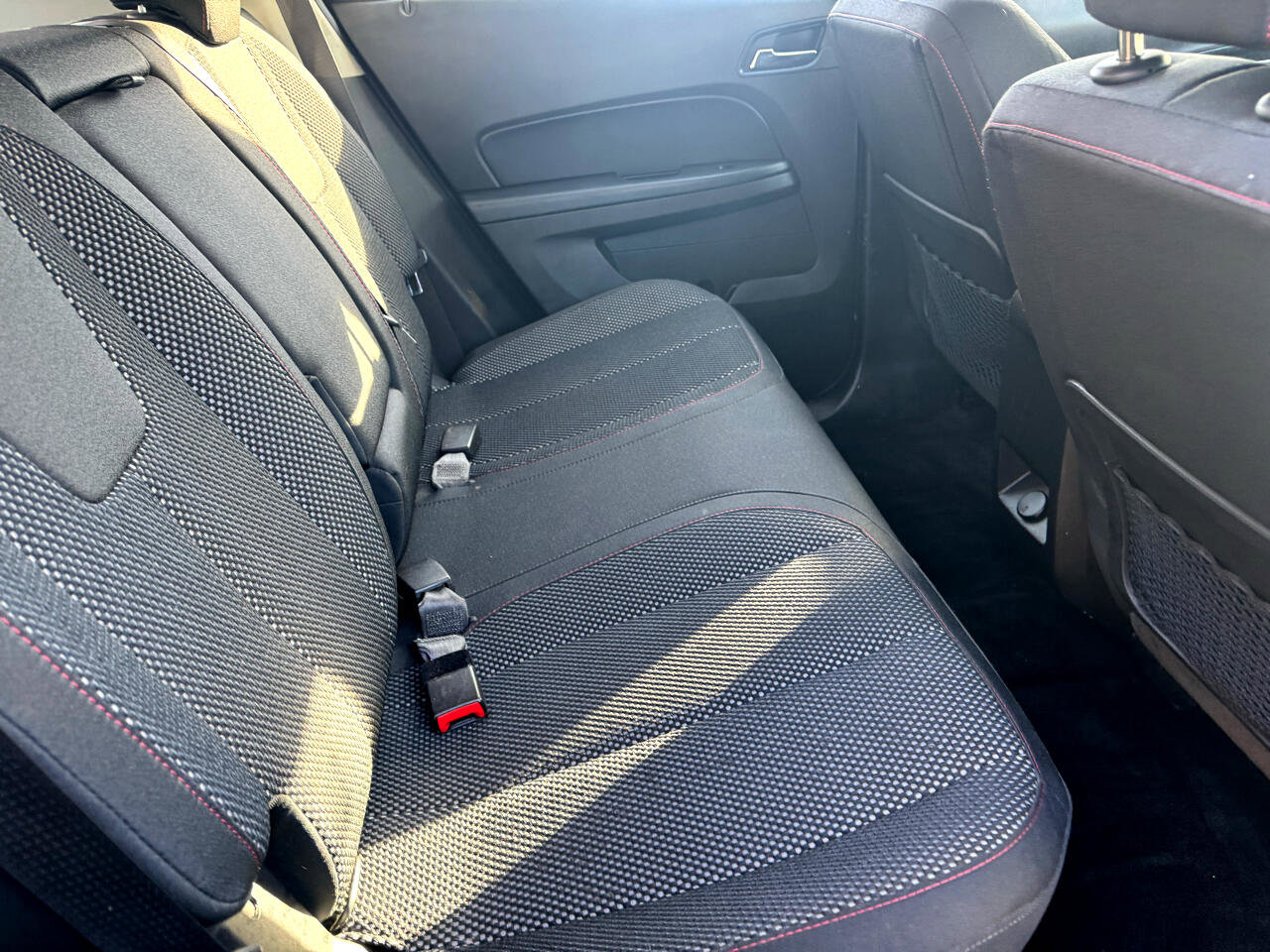 Used 2017 Chevrolet Equinox LS image 39