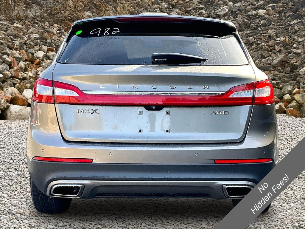Used 2016 Lincoln MKX Select w/ Select Plus Package AWD/4WD image 4