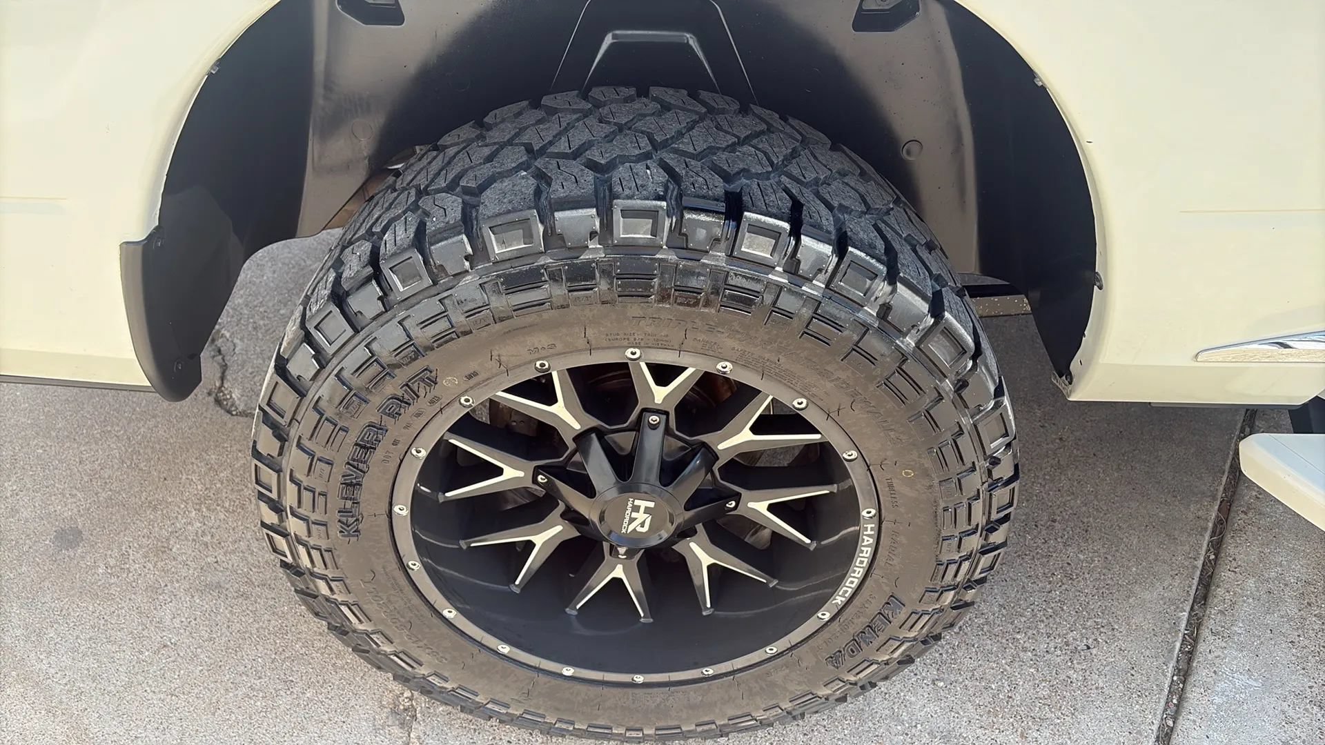 Used 2017 RAM 1500 Limited AWD/4WD image 16