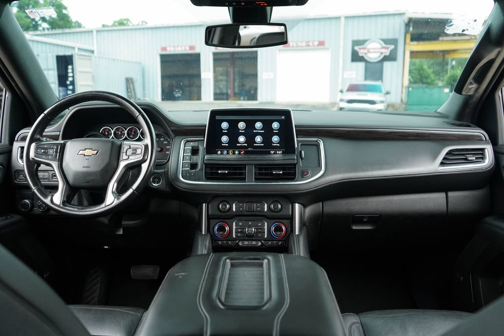 Used 2021 Chevrolet Suburban LT RWD image 10