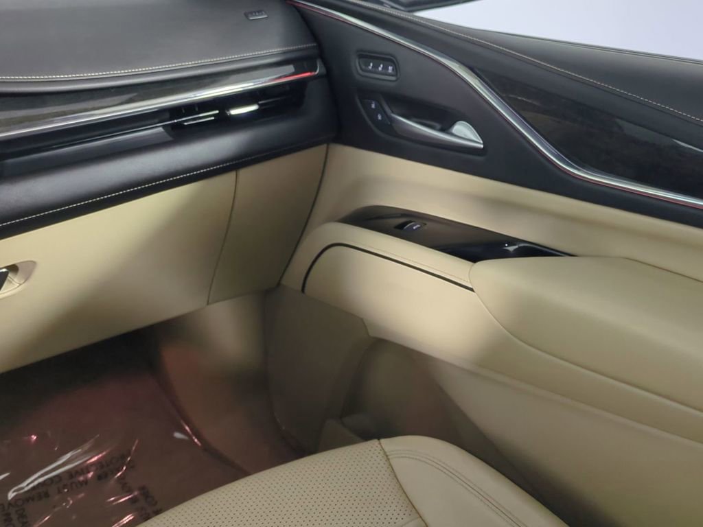 Used 2024 Cadillac Escalade Premium Luxury image 21