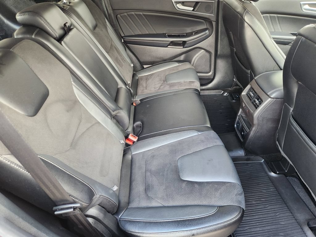Used 2018 Ford Edge Sport w/ Equipment Group 401A AWD/4WD image 32