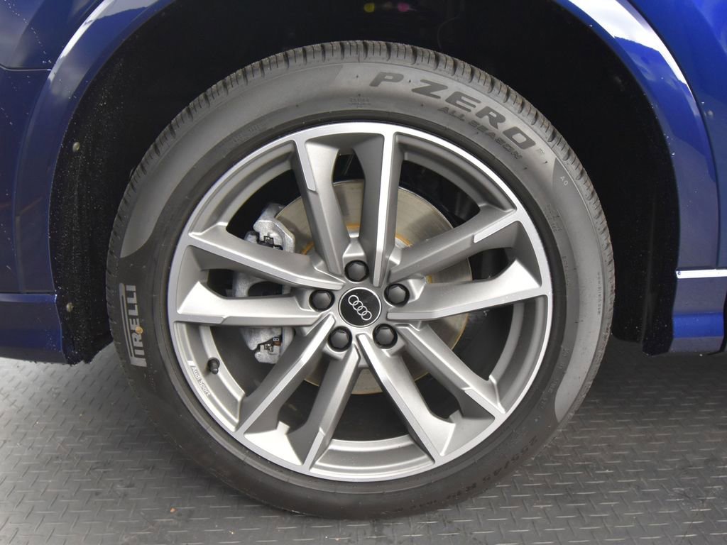 New 2025 Audi Q3 2.0T Premium image 11