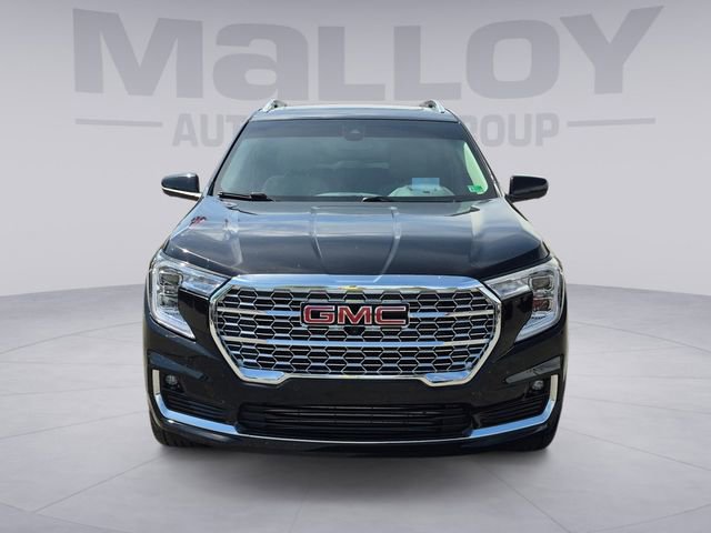 Used 2023 GMC Terrain Denali w/ Denali Premium Package image 8
