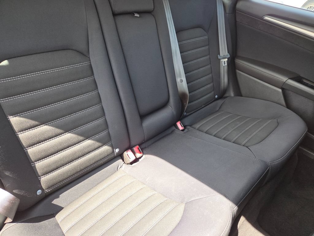 Used 2013 Ford Fusion SE FWD image 26
