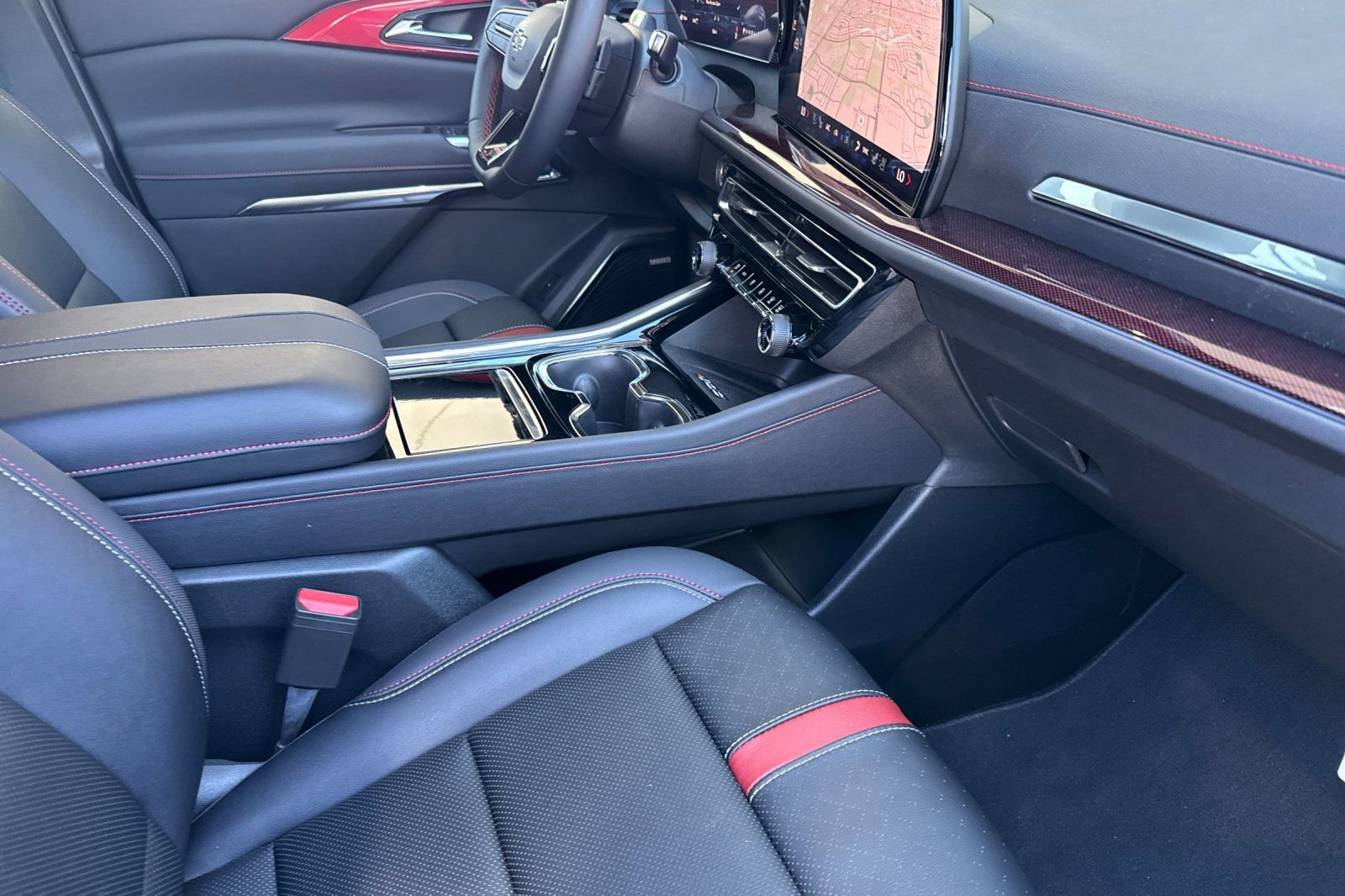 New 2026 Chevrolet Traverse RS AWD/4WD image 16