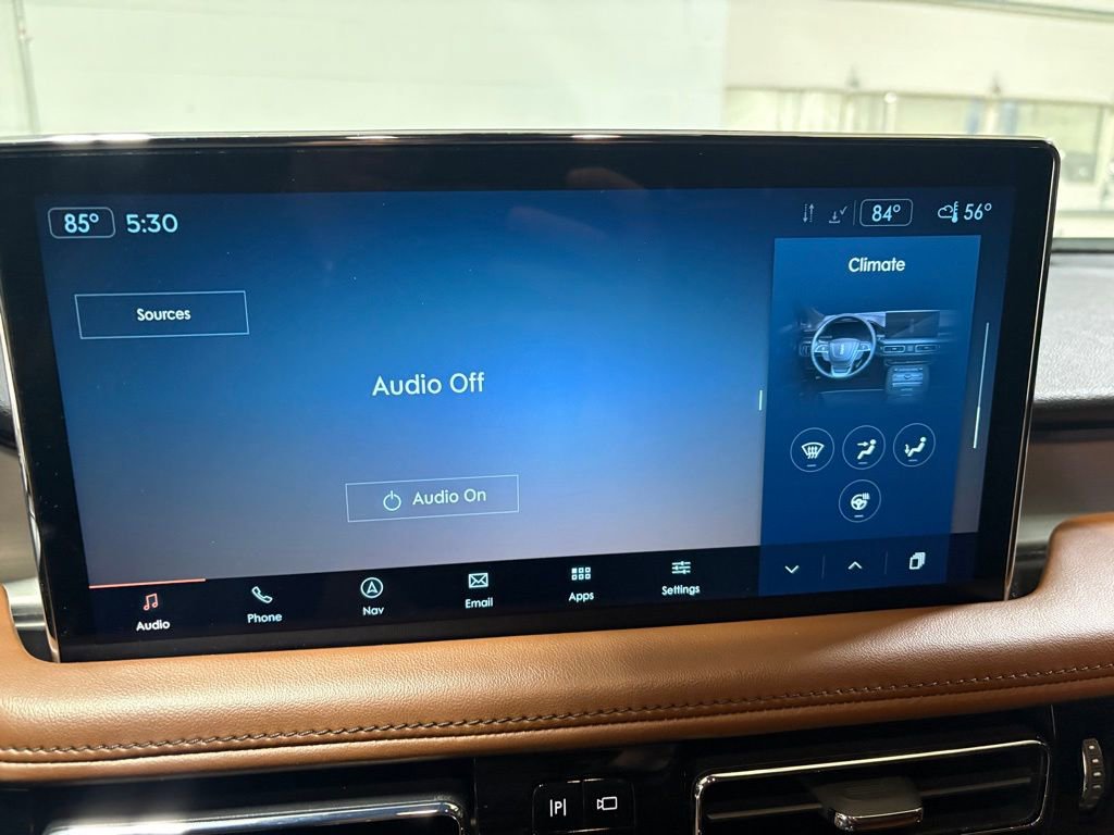 Used 2023 Lincoln Nautilus Reserve image 19