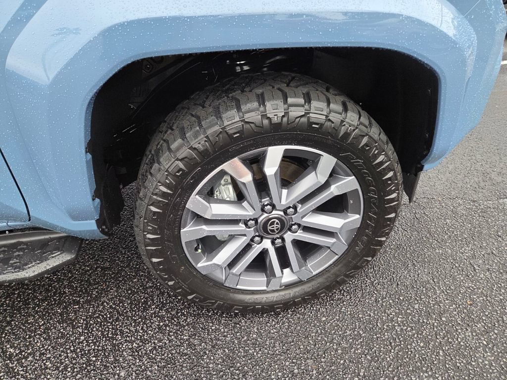 New 2026 Toyota 4Runner Limited AWD/4WD image 17