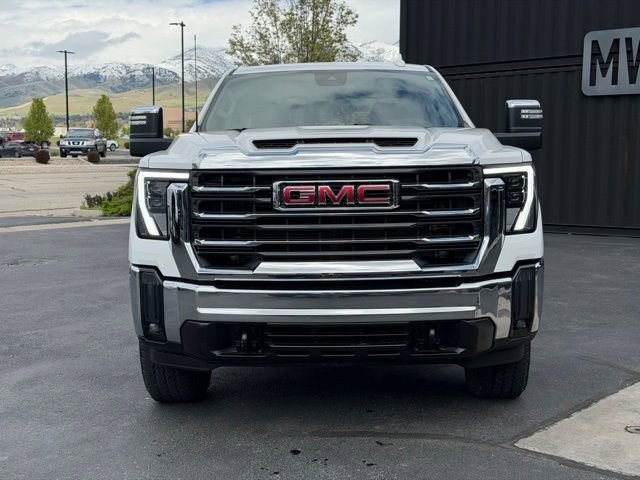 Used 2024 GMC Sierra 3500 SLT w/ X31 Off-Road Package AWD/4WD image 2