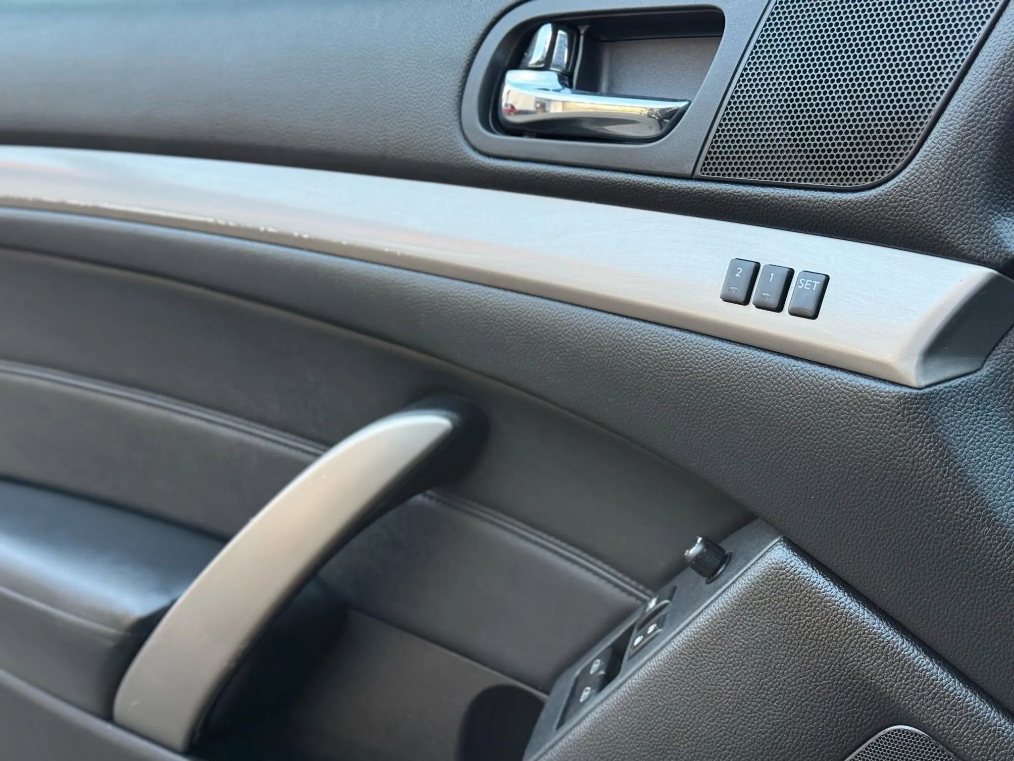 Used 2012 INFINITI G37 x Coupe w/ Premium Pkg image 24