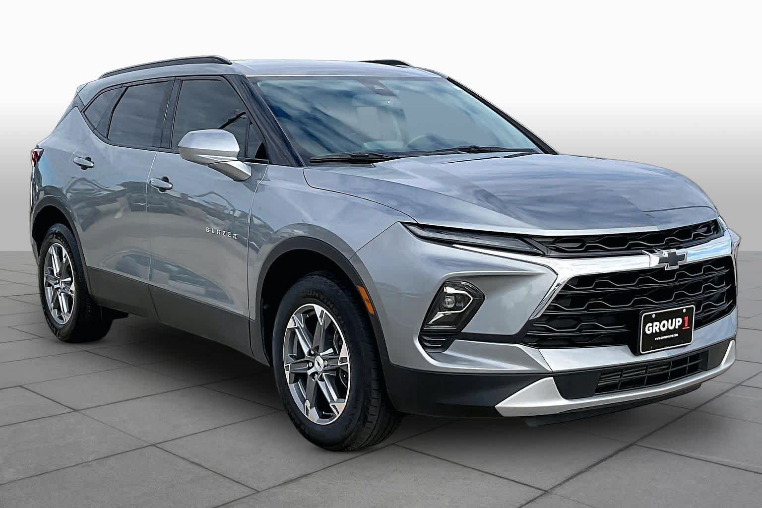 Used 2023 Chevrolet Blazer LT w/ Convenience Package AWD/4WD image 3
