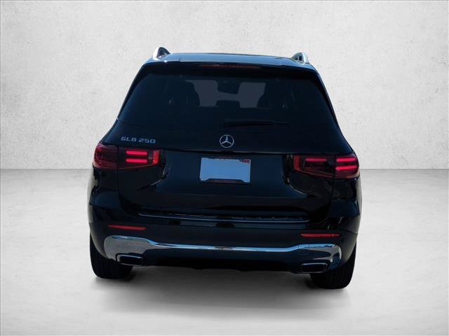 Used 2025 Mercedes-Benz GLB 250 image 10