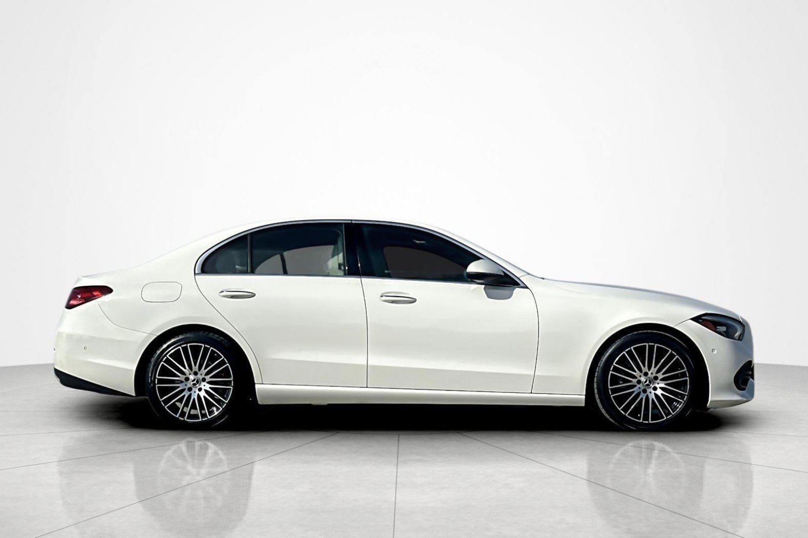 Used 2023 Mercedes-Benz C 300 Sedan image 6