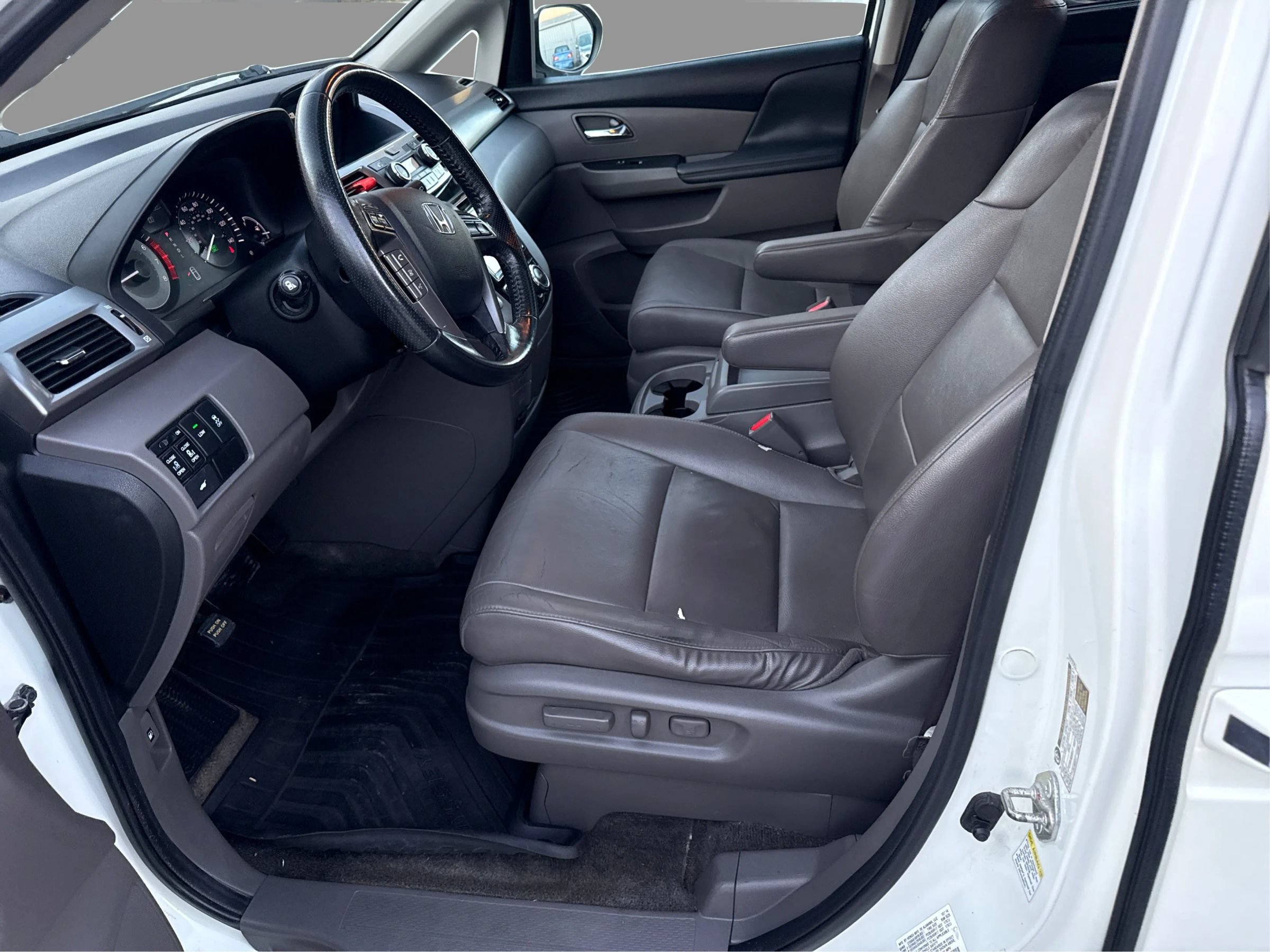 Used 2015 Honda Odyssey EX-L image 10