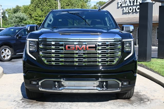 Used 2023 GMC Sierra 1500 Denali AWD/4WD image 2