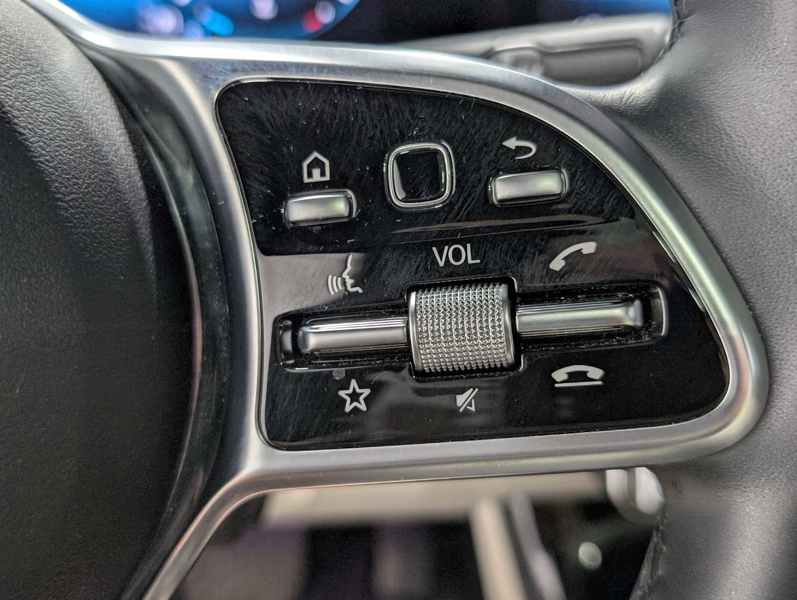 Certified 2023 Mercedes-Benz CLA 250 4MATIC image 33