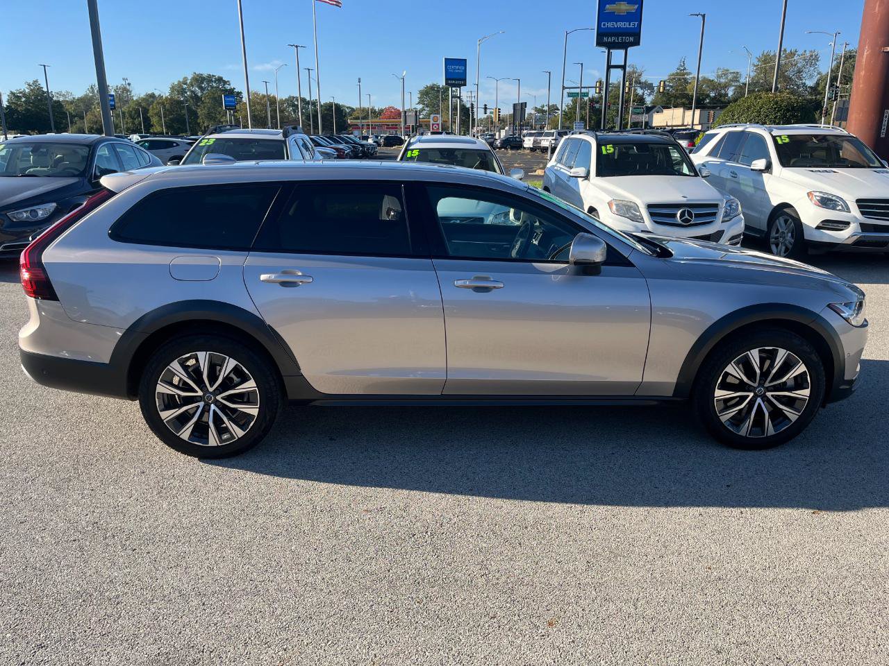 Used 2024 Volvo V90 B6 Cross Country Plus w/ Climate Package AWD/4WD image 6