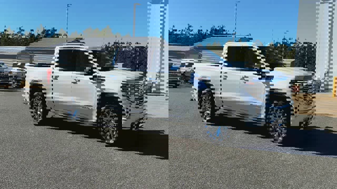 Used 2023 GMC Sierra 1500 Denali w/ Technology Package image 2