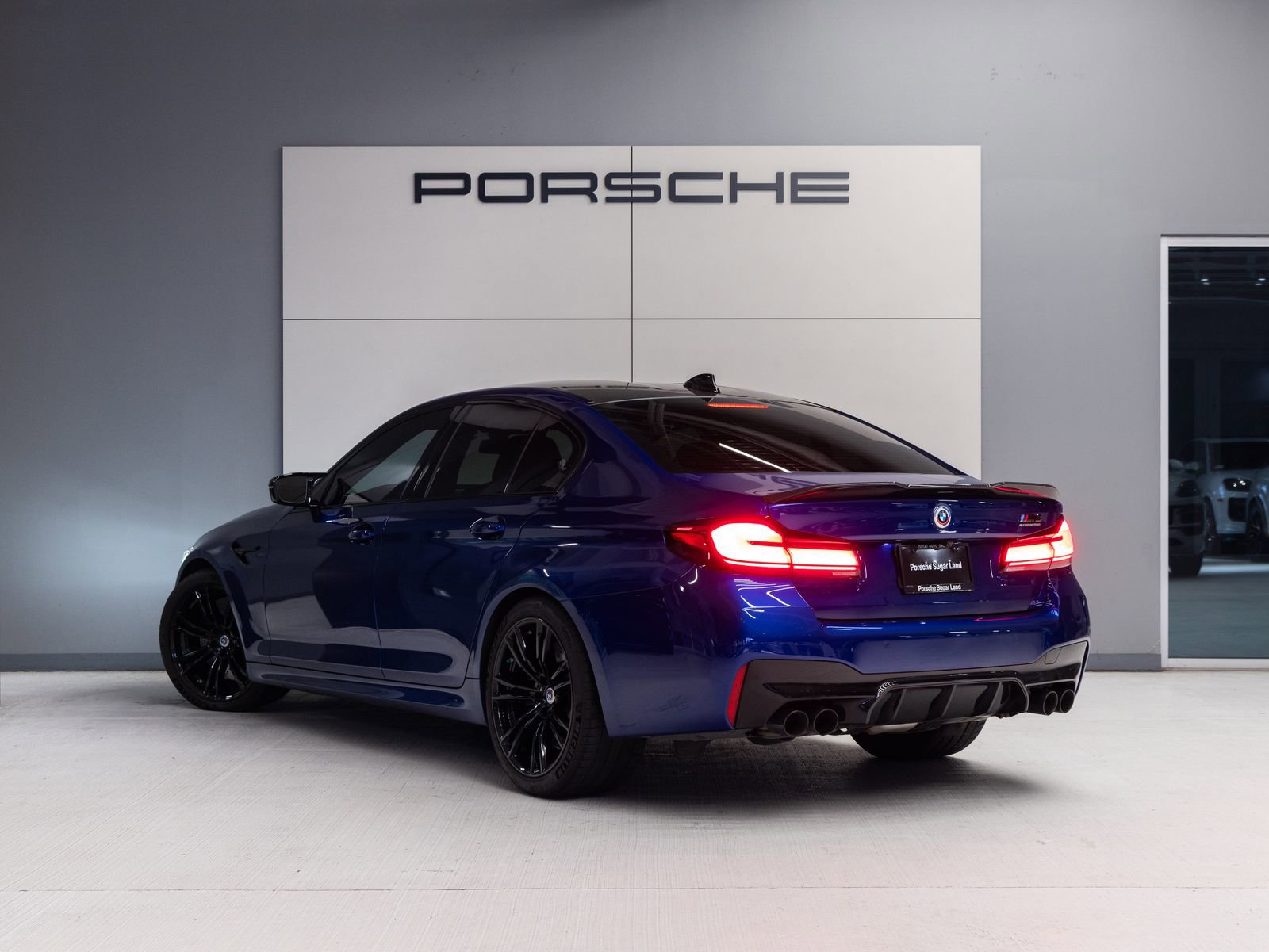 Used 2022 BMW M5 w/ Competition Package AWD/4WD image 3