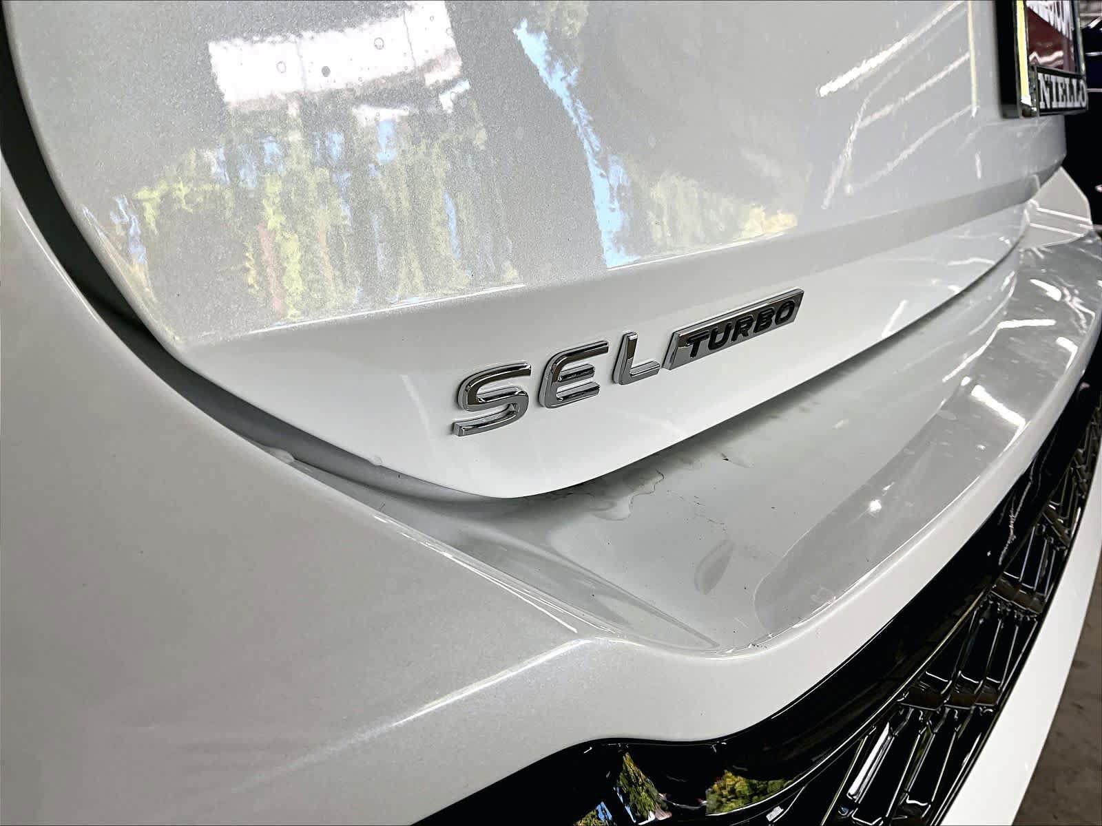 New 2026 Volkswagen Tiguan SEL R-Line AWD/4WD image 26