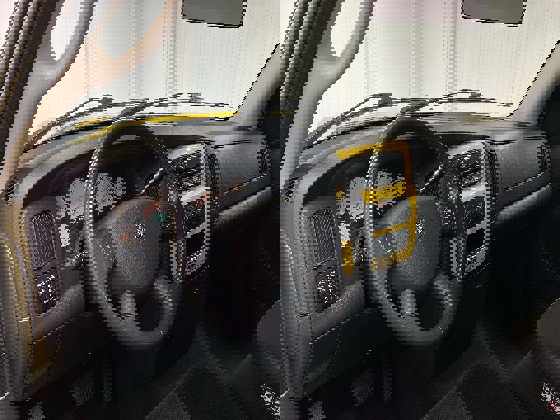 Used 2004 Dodge Ram 1500 Truck SLT w/ Sport Appearance Group image 50