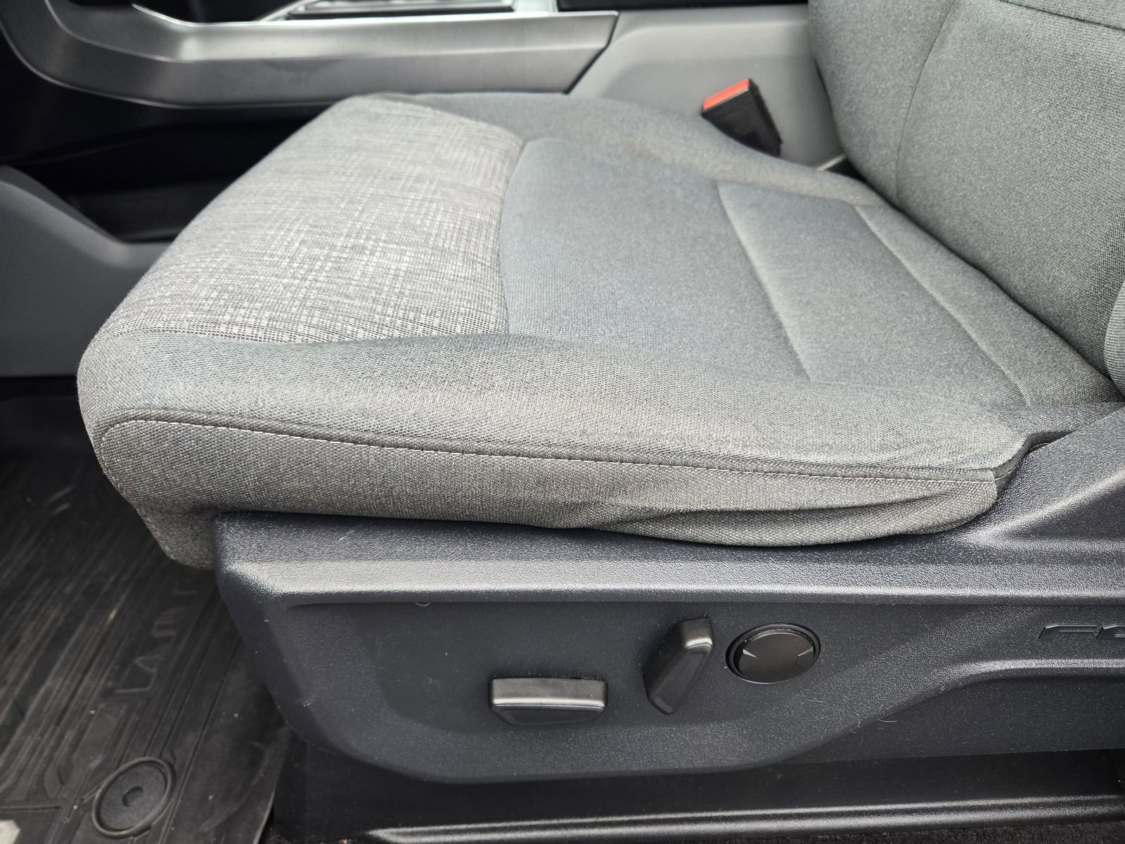 Used 2022 Ford F150 XLT w/ Equipment Group 302A High image 27