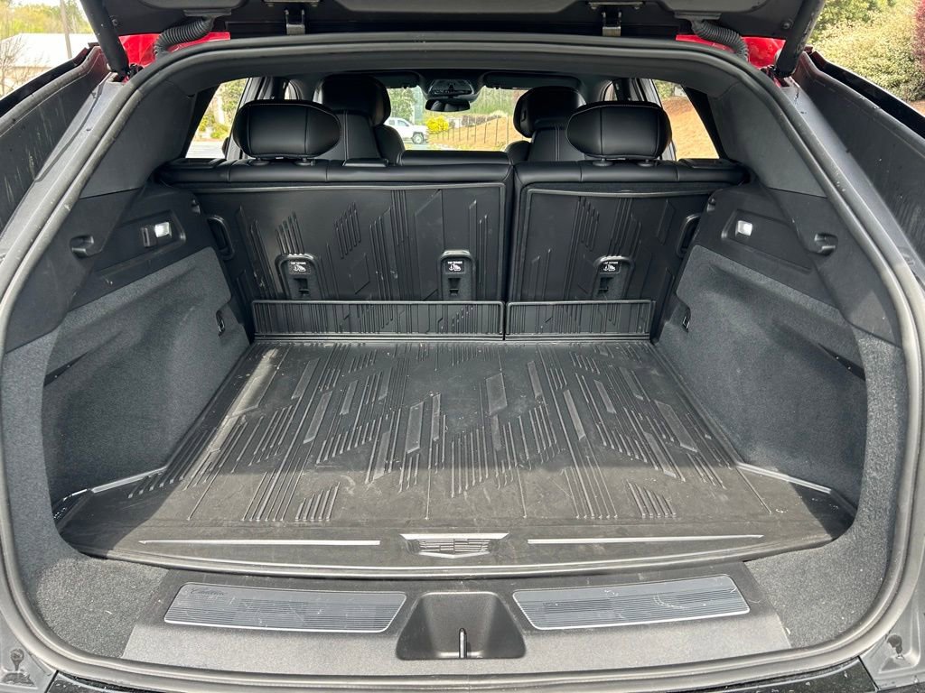 Used 2024 Cadillac Lyriq Luxury w/ LPO, Floor Liner Package image 41