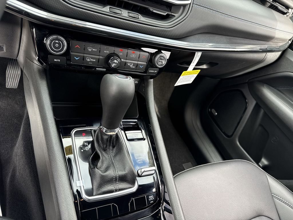 New 2026 Jeep Compass Limited w/ Sun, Sound & Navigation Group image 19