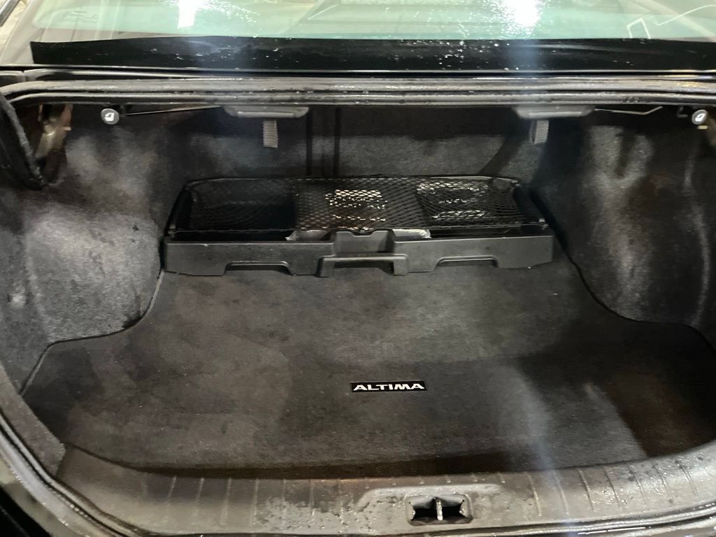 Used 2022 Nissan Altima 2.0 SR FWD image 21