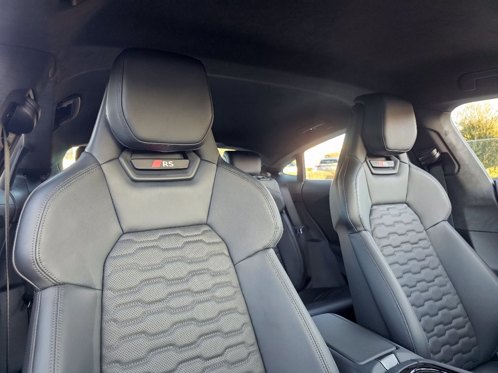 New 2026 Audi RS e-tron GT performance AWD/4WD image 3