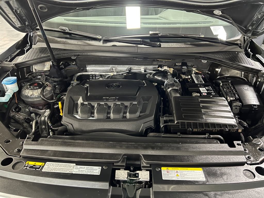 Used 2020 Volkswagen Tiguan SE R-Line w/ 3rd Row Seat Package image 46