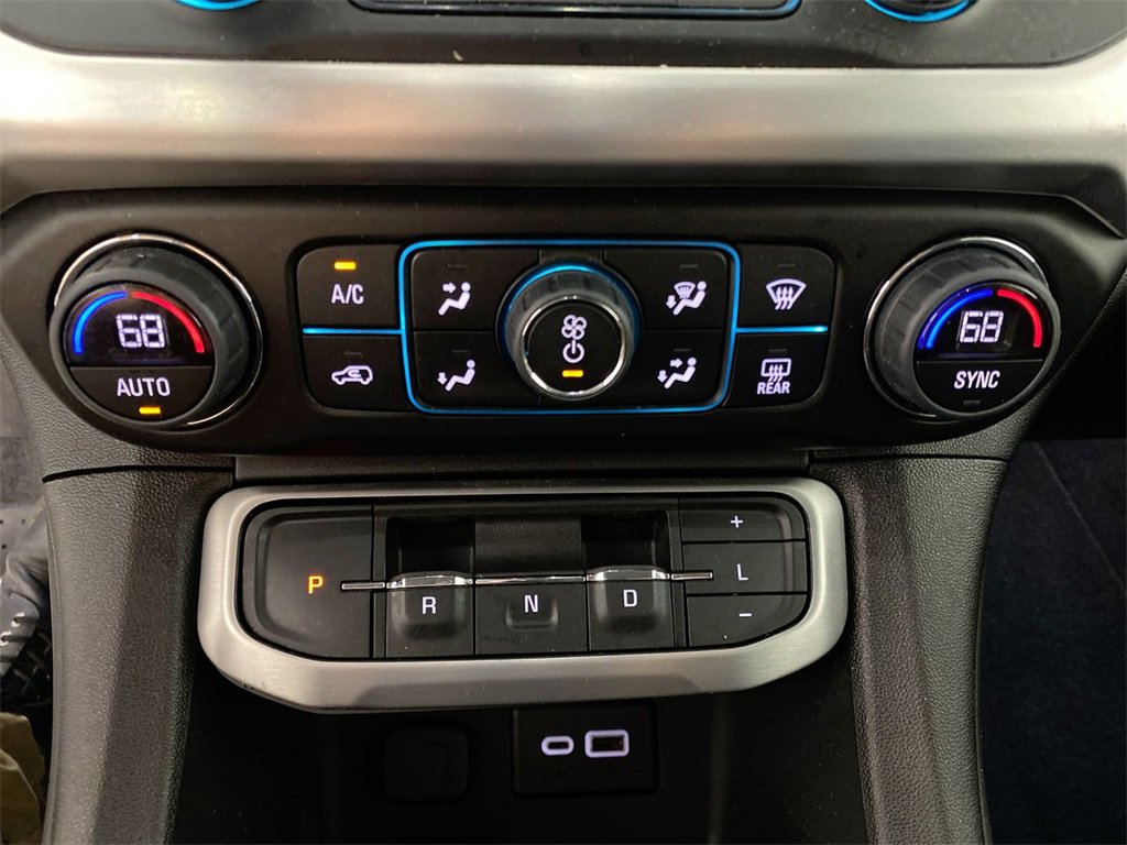 Used 2023 GMC Acadia SLE w/ Driver Convenience Package image 18