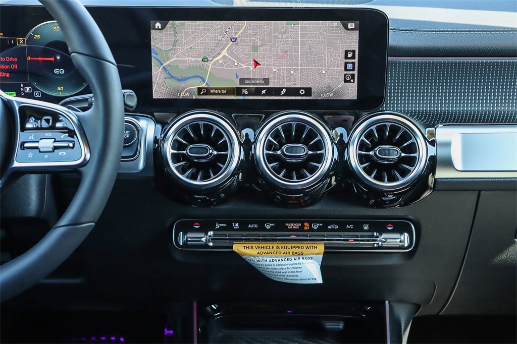 Used 2023 Mercedes-Benz EQB 300 4MATIC image 12