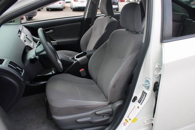 Used 2015 Toyota Prius Prime Plug-In Hybrid image 14