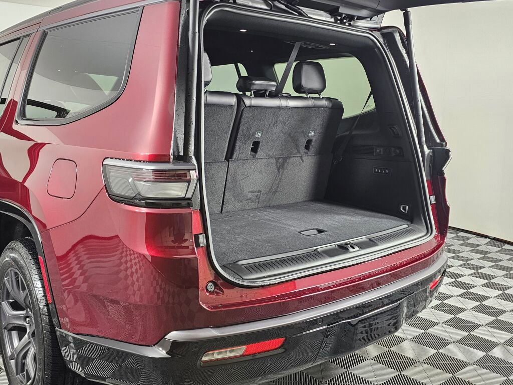 New 2026 Jeep Grand Wagoneer Limited image 15