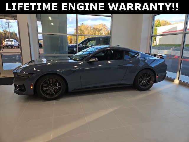 New 2025 Ford Mustang Dark Horse image 3