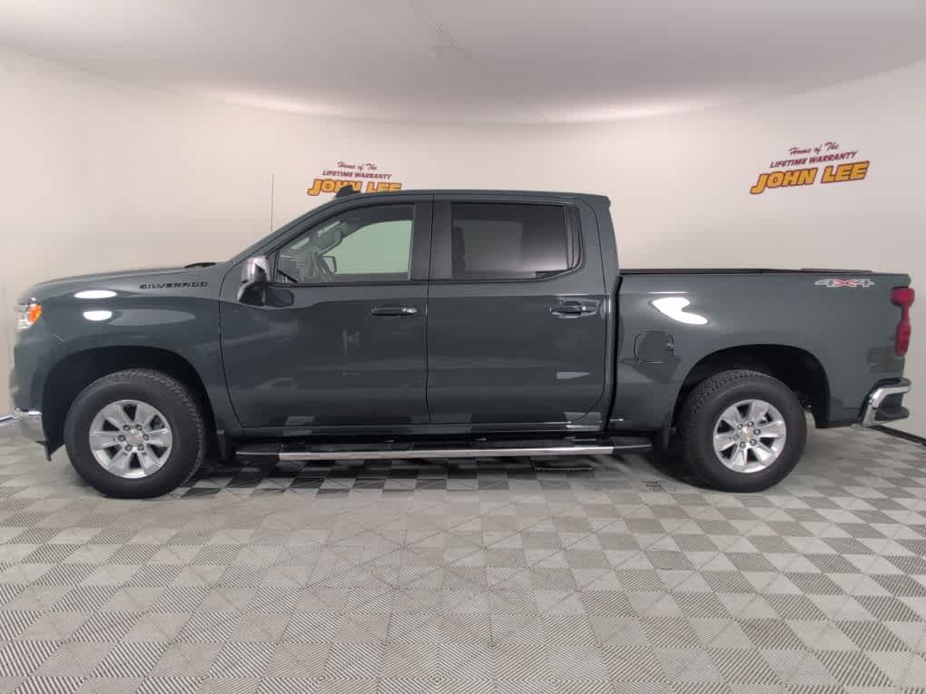 Used 2025 Chevrolet Silverado 1500 LT w/ Safety Package AWD/4WD image 2
