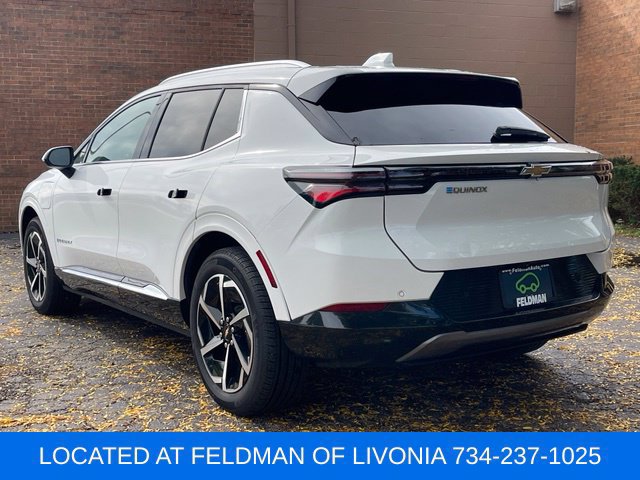 Certified 2024 Chevrolet Equinox EV LT FWD image 3