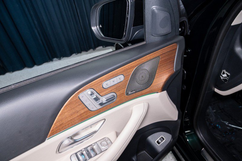 Certified 2025 Mercedes-Benz GLE 350 4MATIC image 10