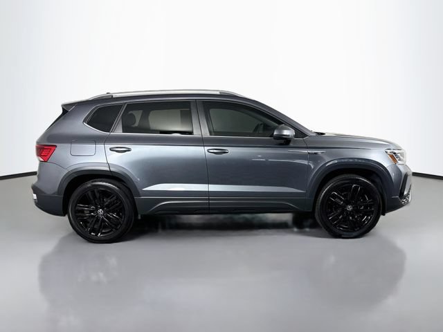 Used 2024 Volkswagen Taos SEL AWD/4WD image 8