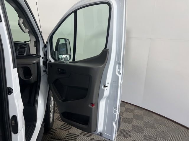 Used 2024 Ford Transit 350 XLT image 30