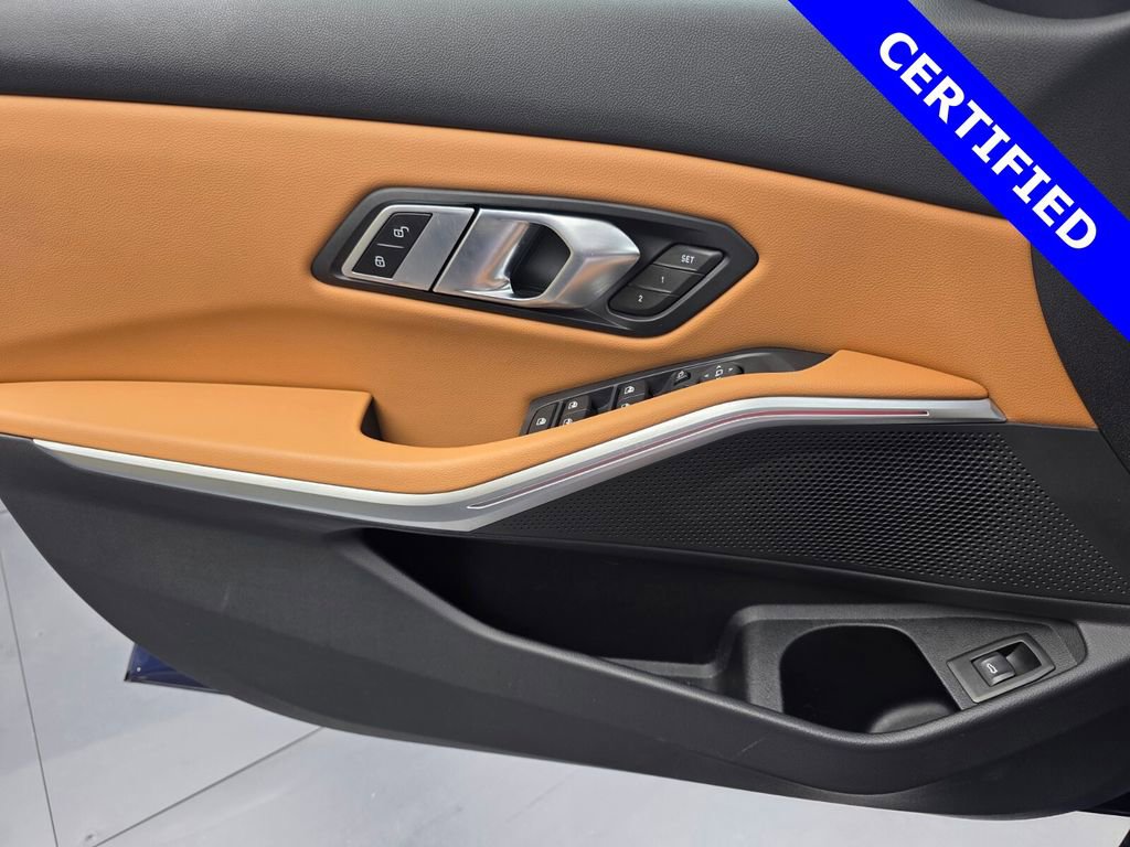 Used 2023 BMW 330i Sedan w/ Driving Assistance Package image 26