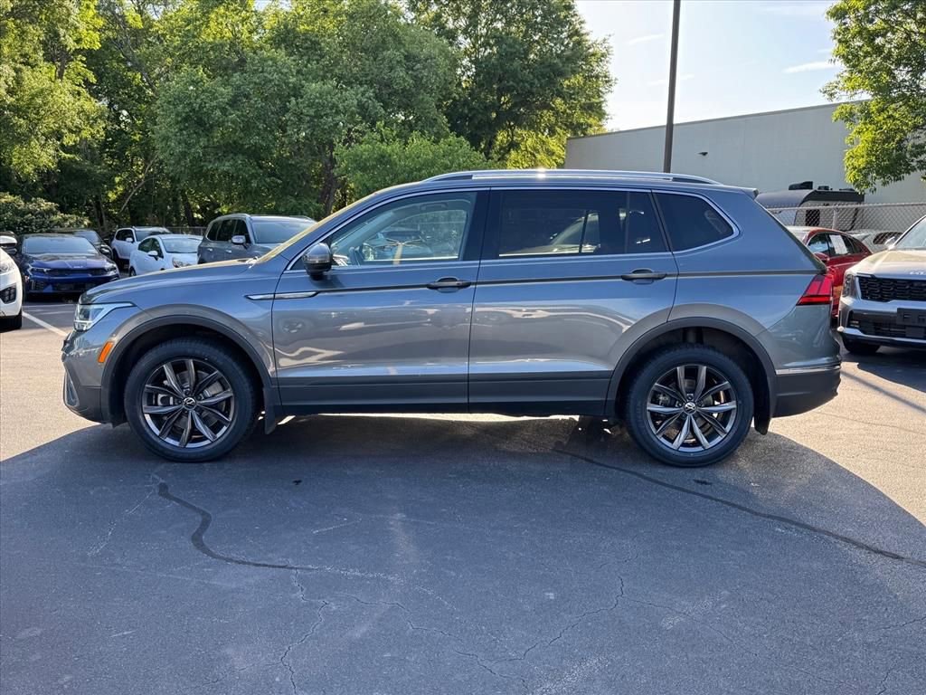 Used 2023 Volkswagen Tiguan SE FWD image 6
