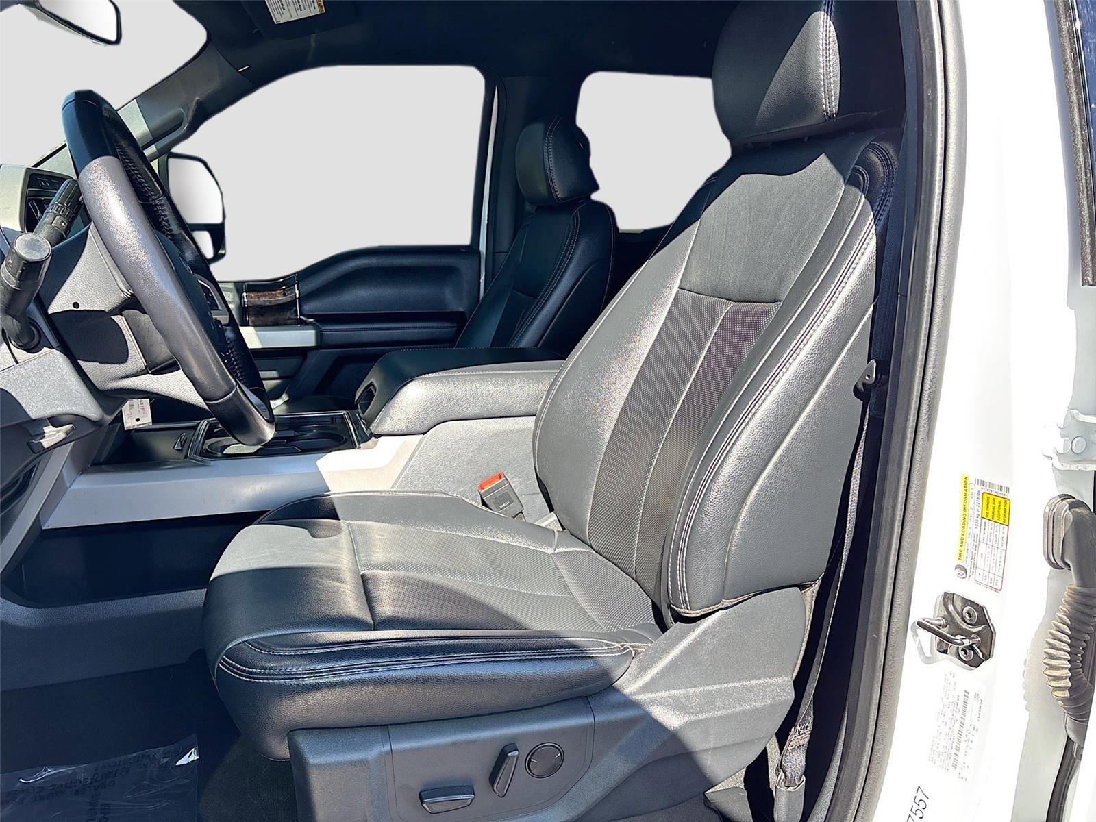 Used 2022 Ford F250 Lariat w/ Lariat Value Package image 23