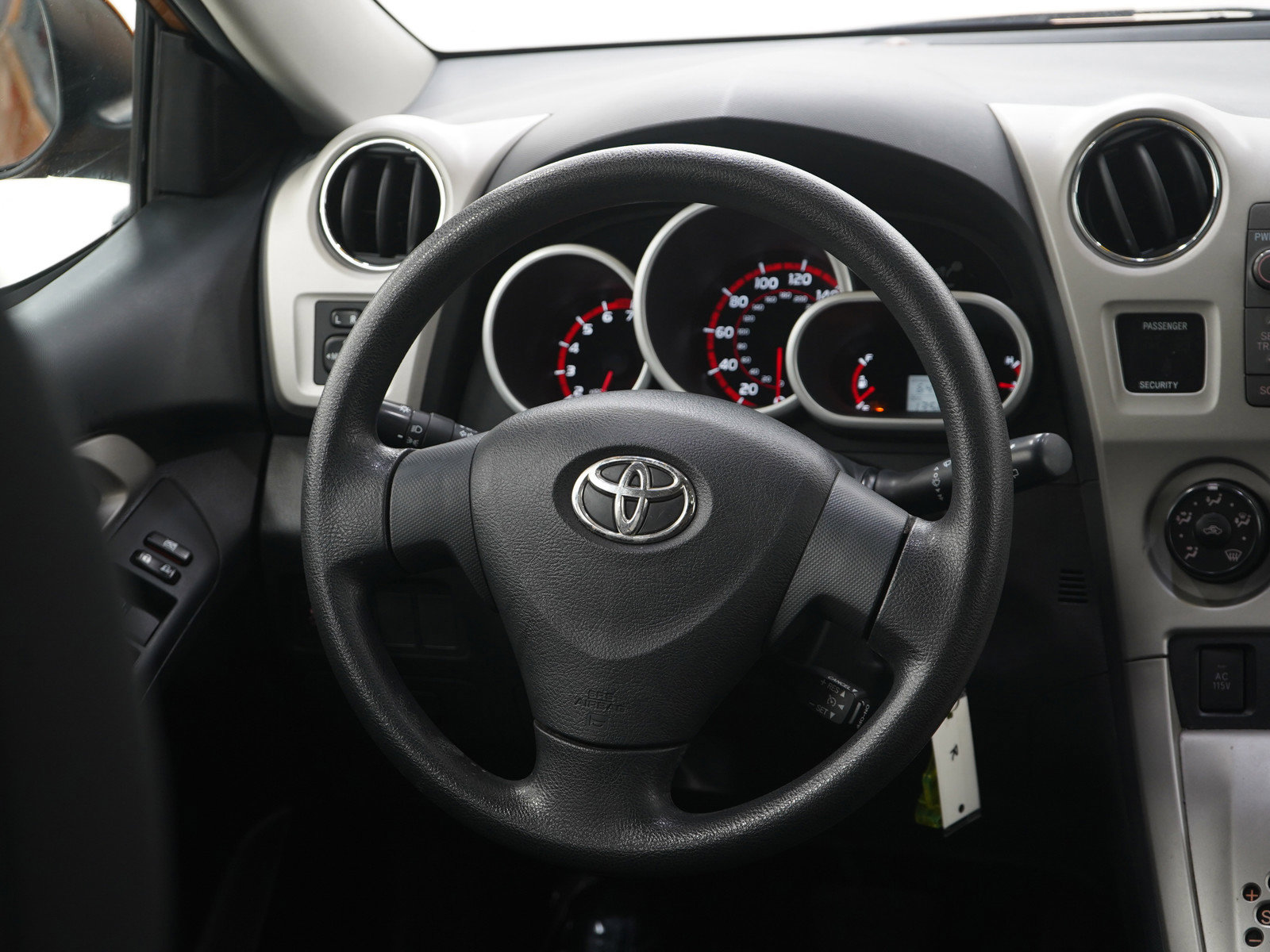 Used 2009 Toyota Matrix S image 13