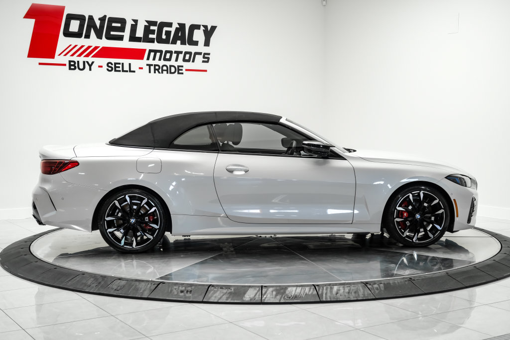 Used 2025 BMW M440i Convertible w/ Premium Package RWD image 12