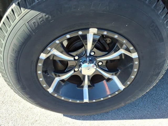 Used 2017 RAM 1500 Express image 16