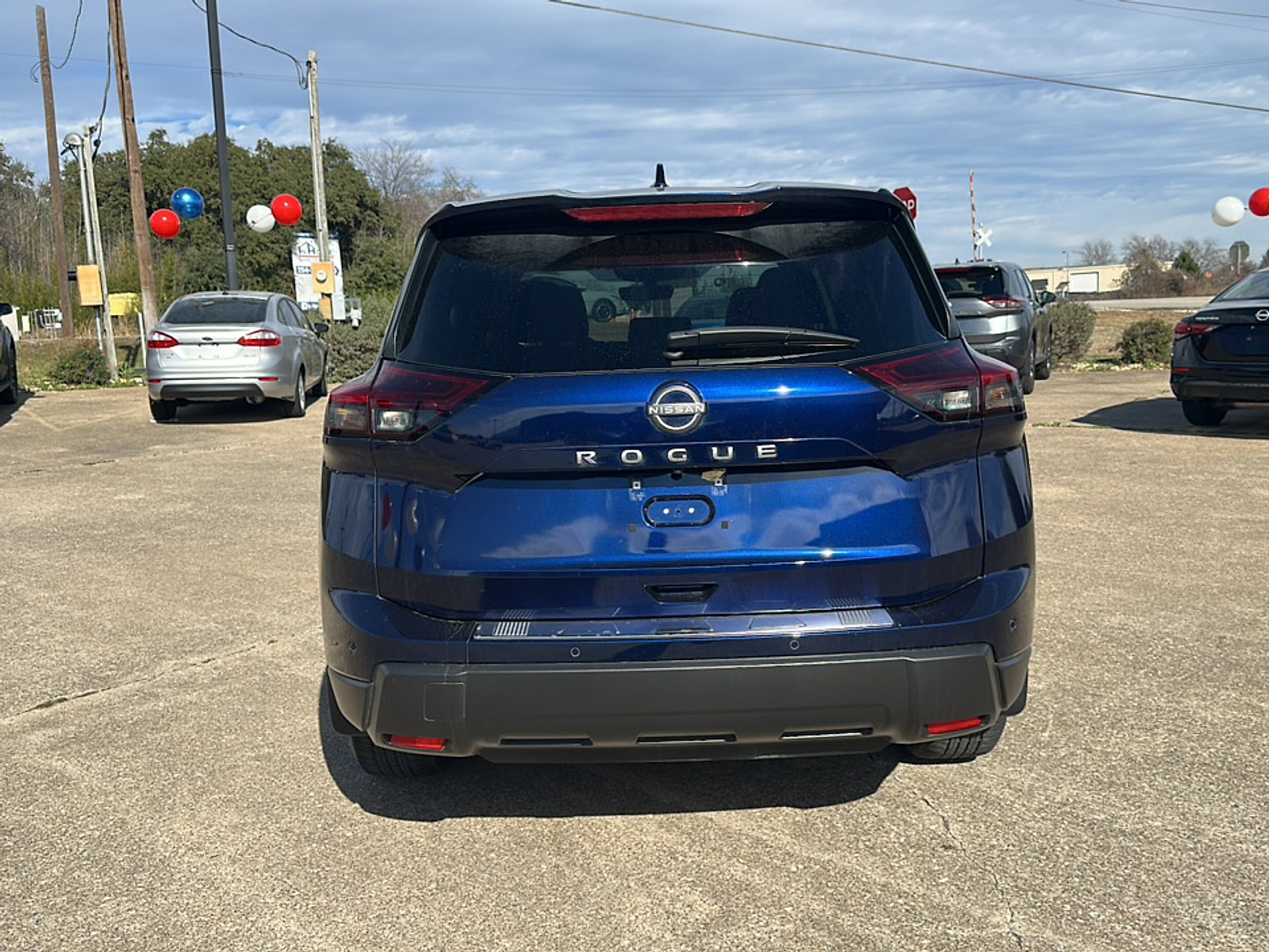 Certified 2025 Nissan Rogue SV image 5