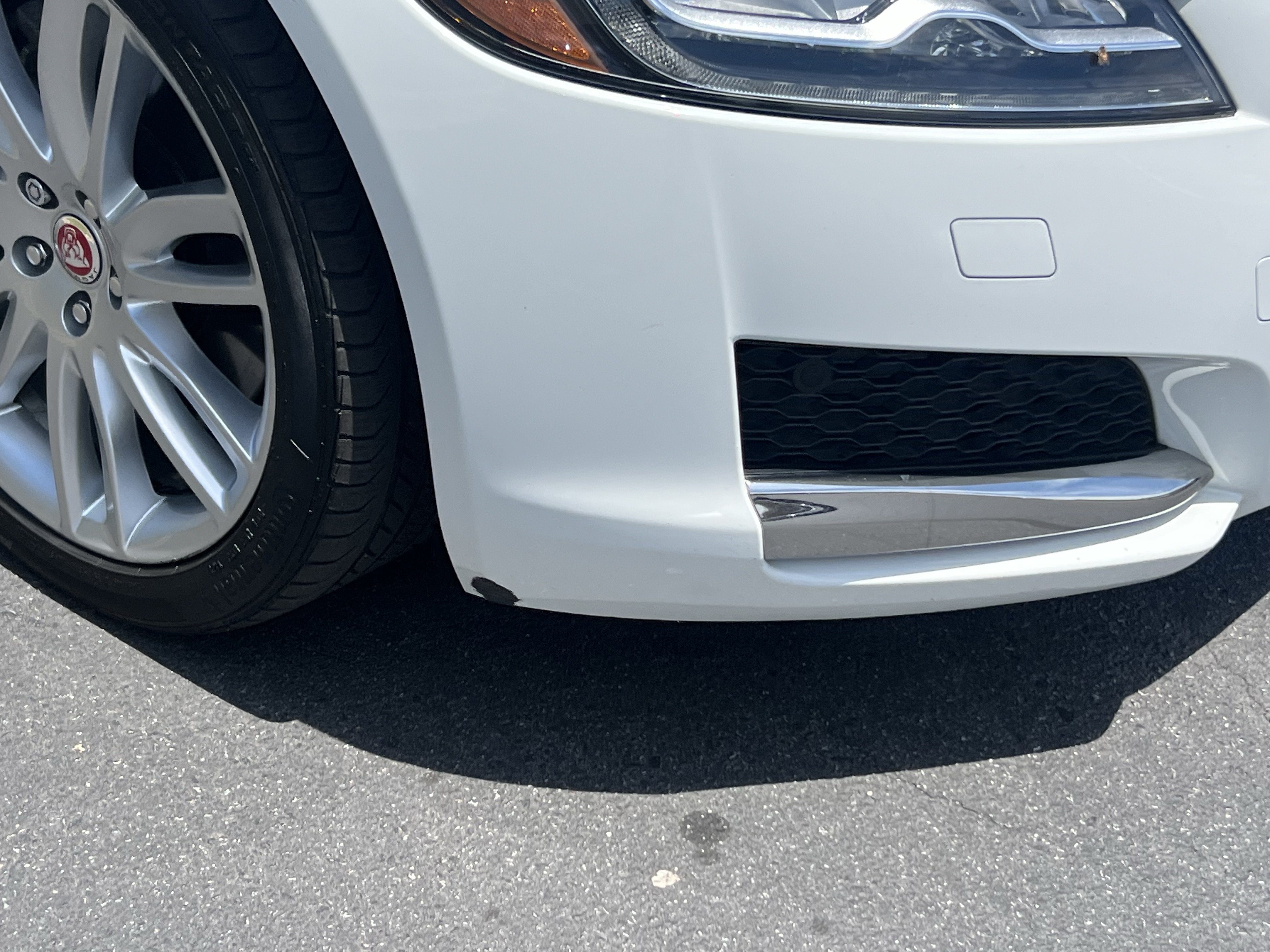 Used 2017 Jaguar XF Prestige RWD image 15